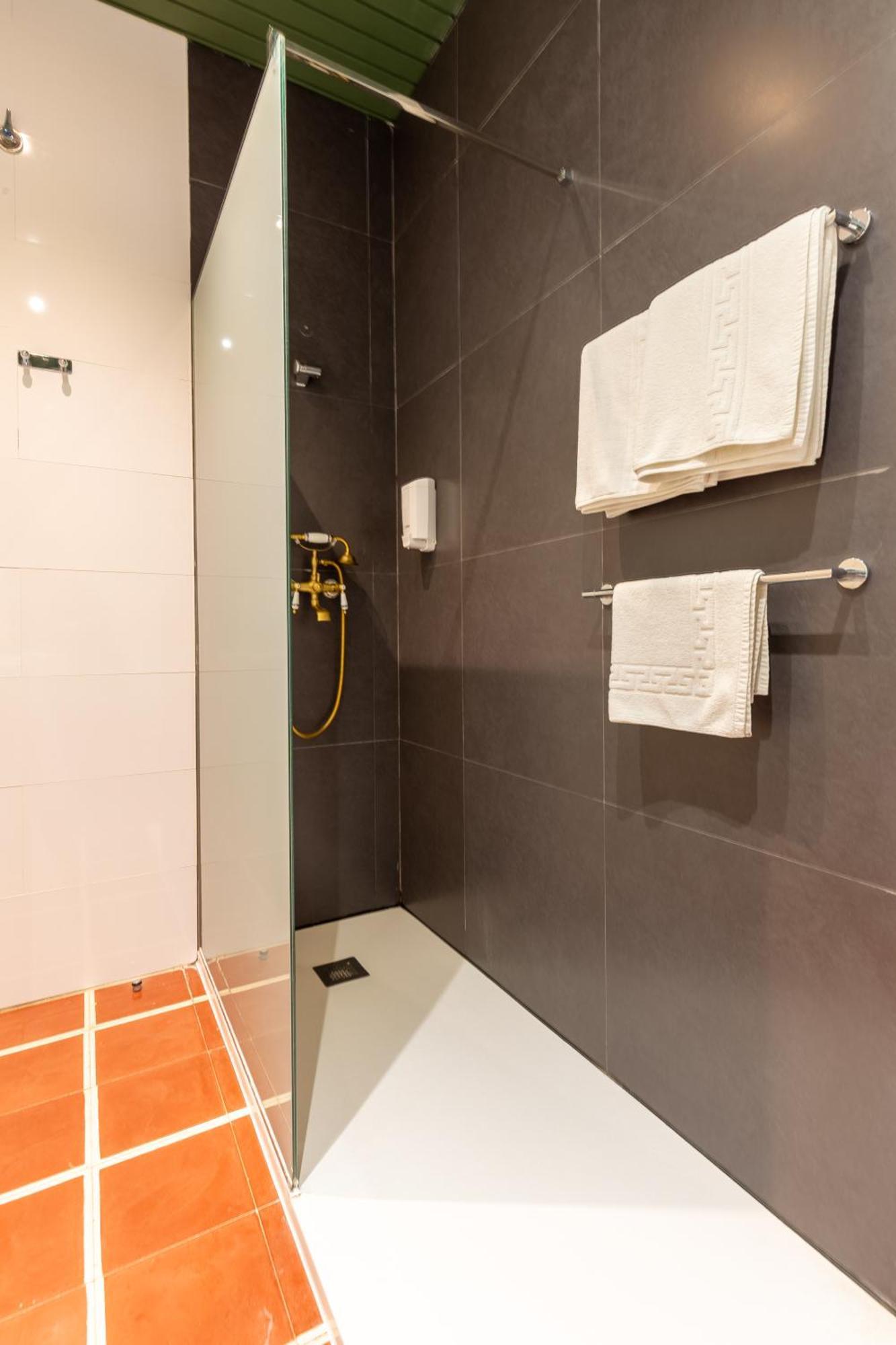 Els Jardins De La Martana Hotel 3*