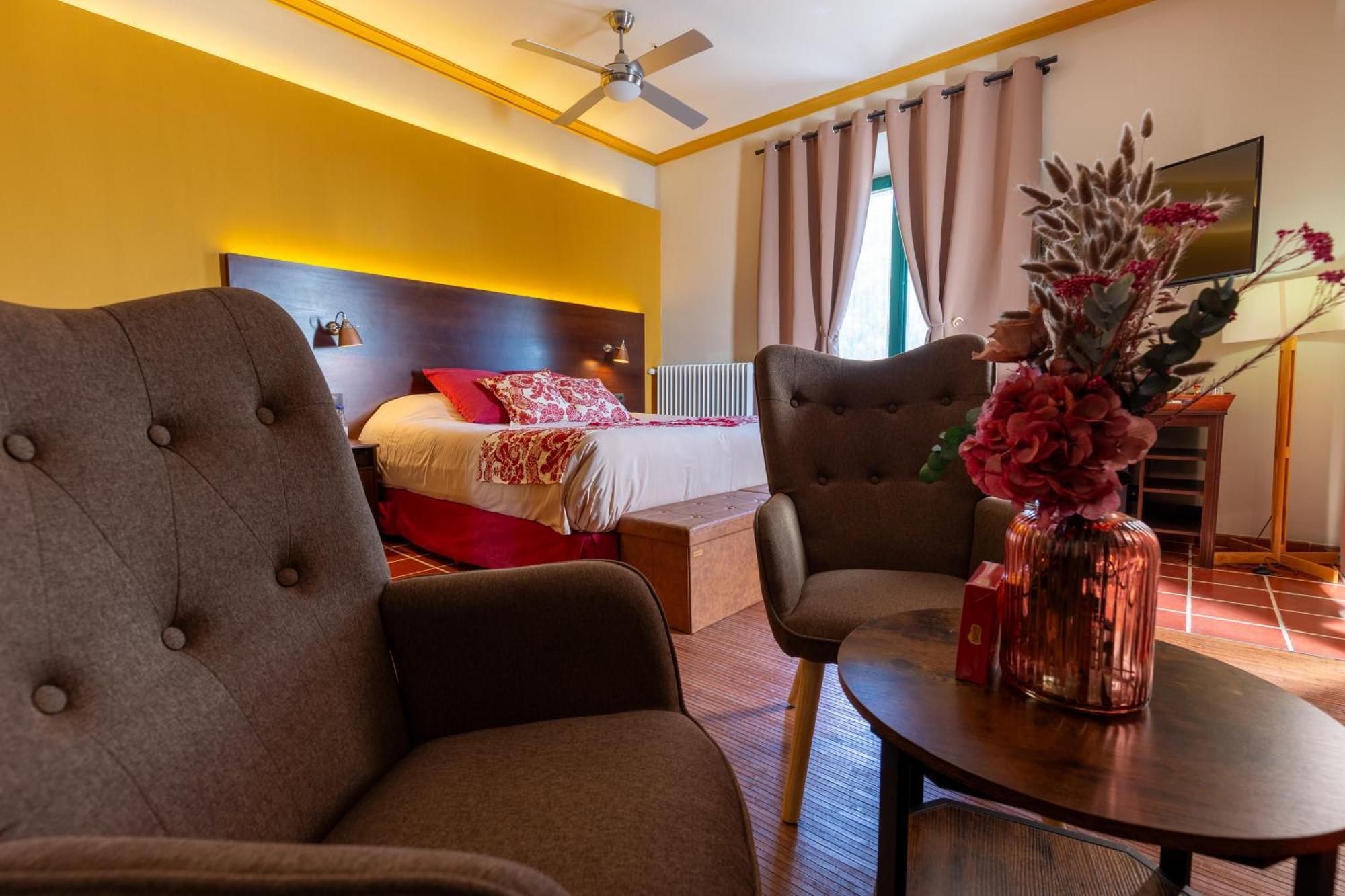 Els Jardins De La Martana Hotel
