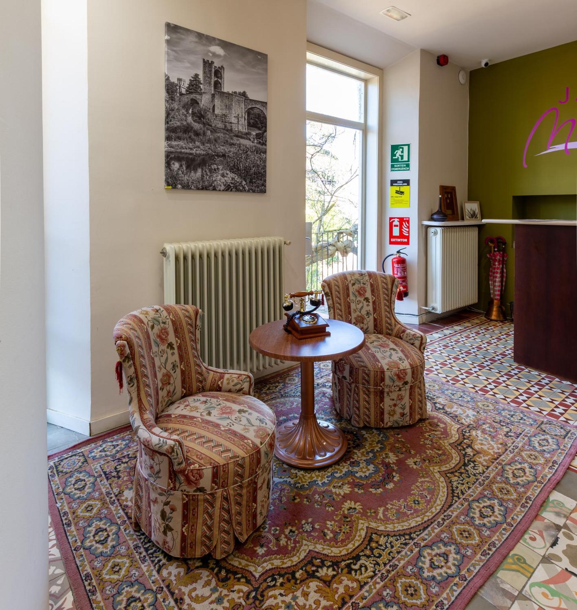Els Jardins De La Martana Hotel 3*
